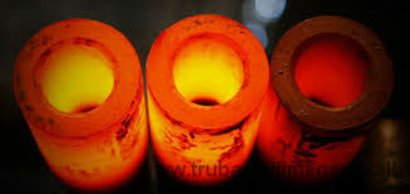 Труба сварная и бесшовная диаметром от 5мм до 1420мм, толщина стенки от 0.8мм до 140мм, сталь 08кп/пс, сталь 3, ст.20, ст.35, ст.45, ст.09Г2С, ст.40Х